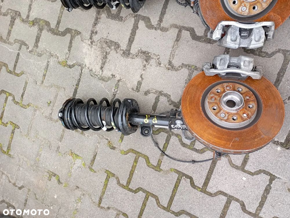 ZWROTNICA AMORTYZATOR MCPHERSON PRAWY JEEP COMPASS II LIFT - 7