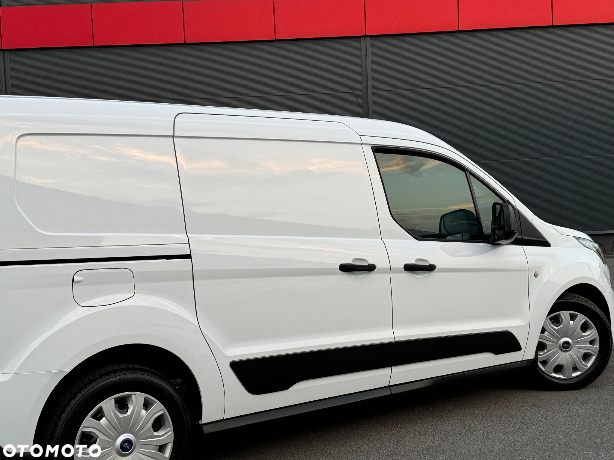Ford Transit Connect - 15