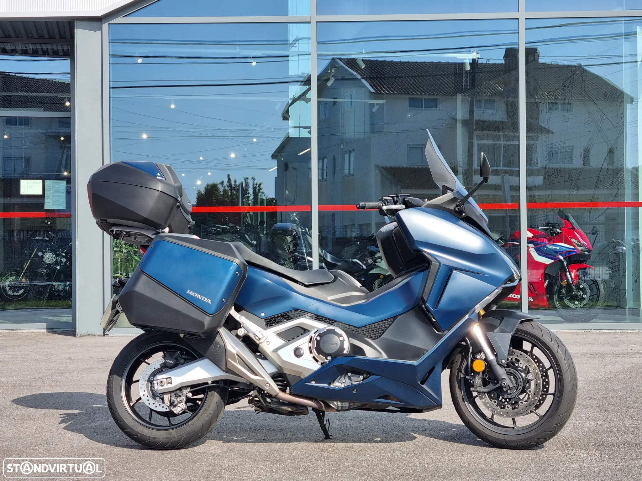 Honda Forza 750 - 4