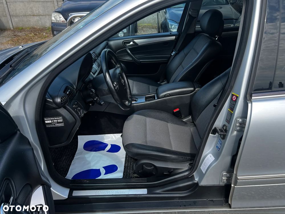 Mercedes-Benz Klasa C 220 CDI Automatik Avantgarde Sport Edition - 14