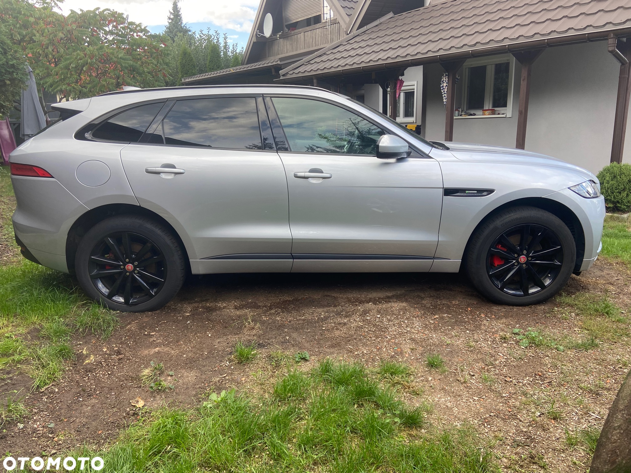 Jaguar F-Pace 25d AWD R-Sport - 4