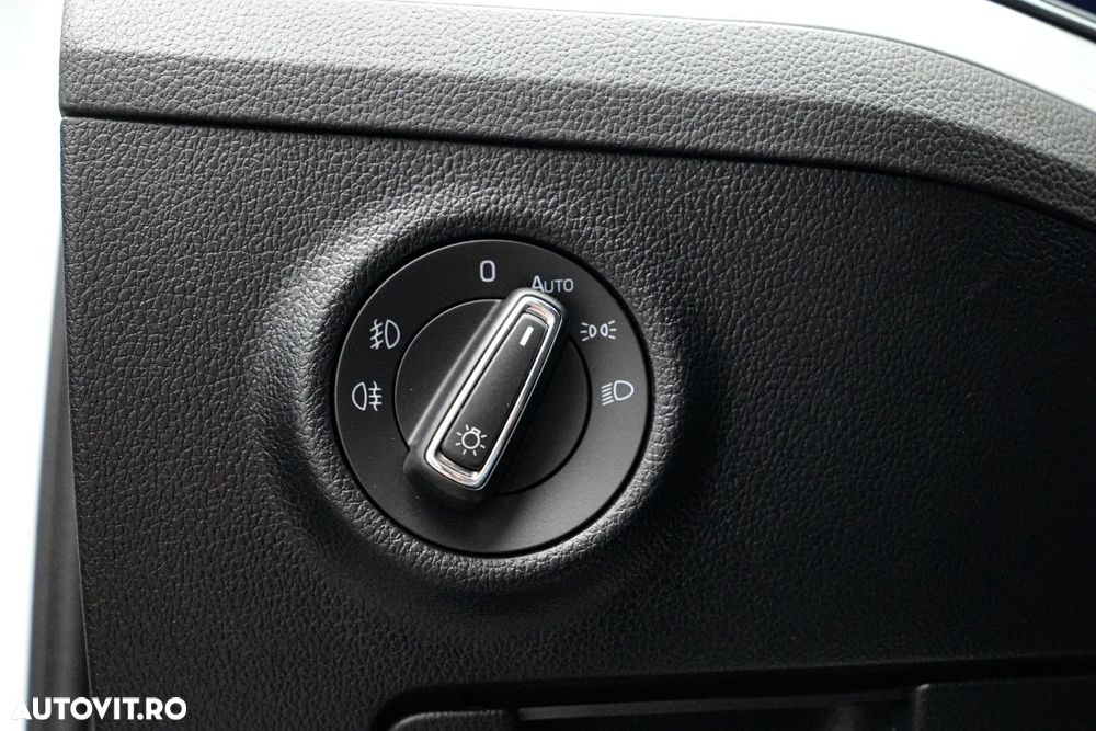 Skoda Superb 2.0 TDI DSG Ambition - 25