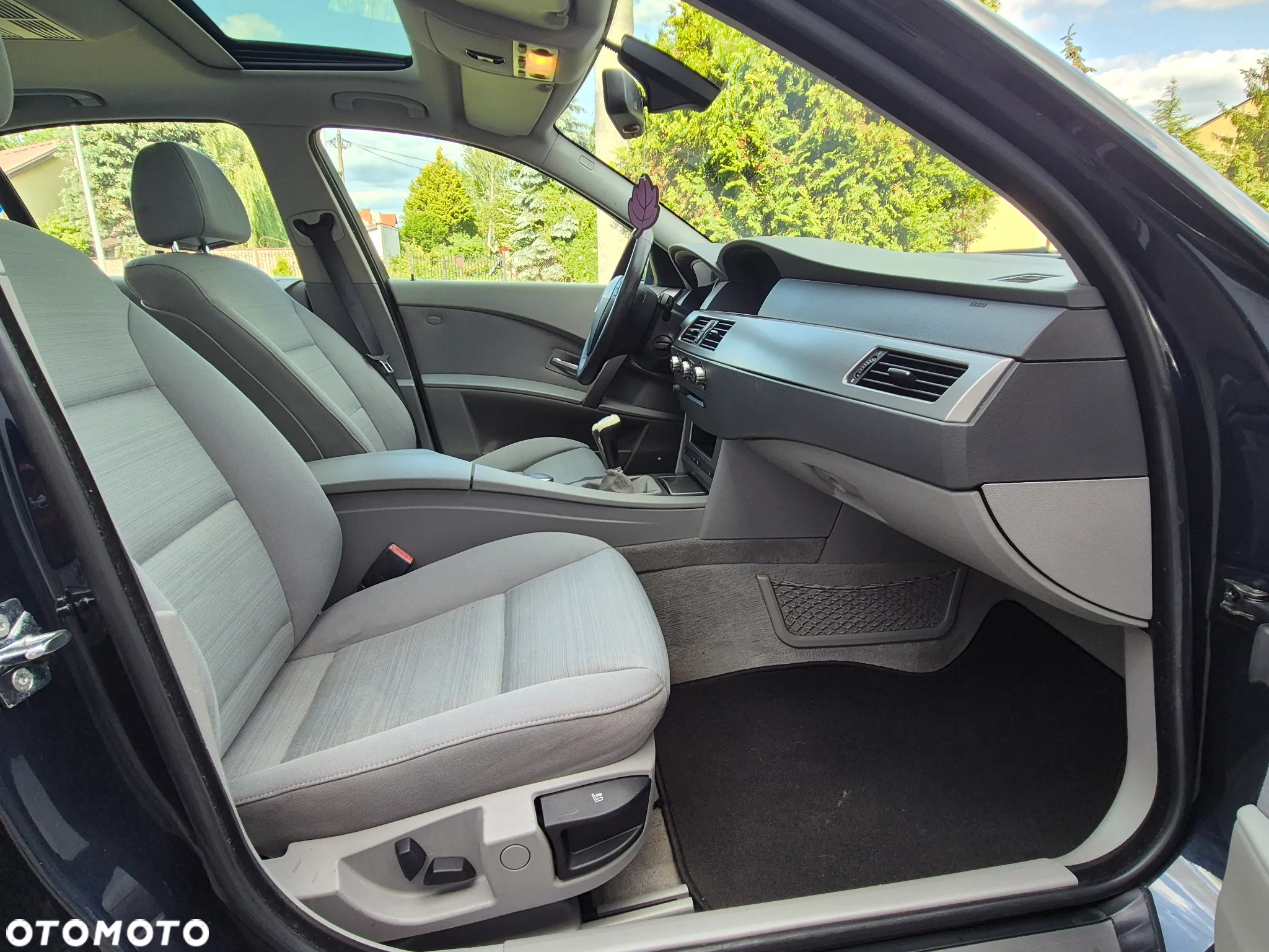 BMW Seria 5 520d - 31