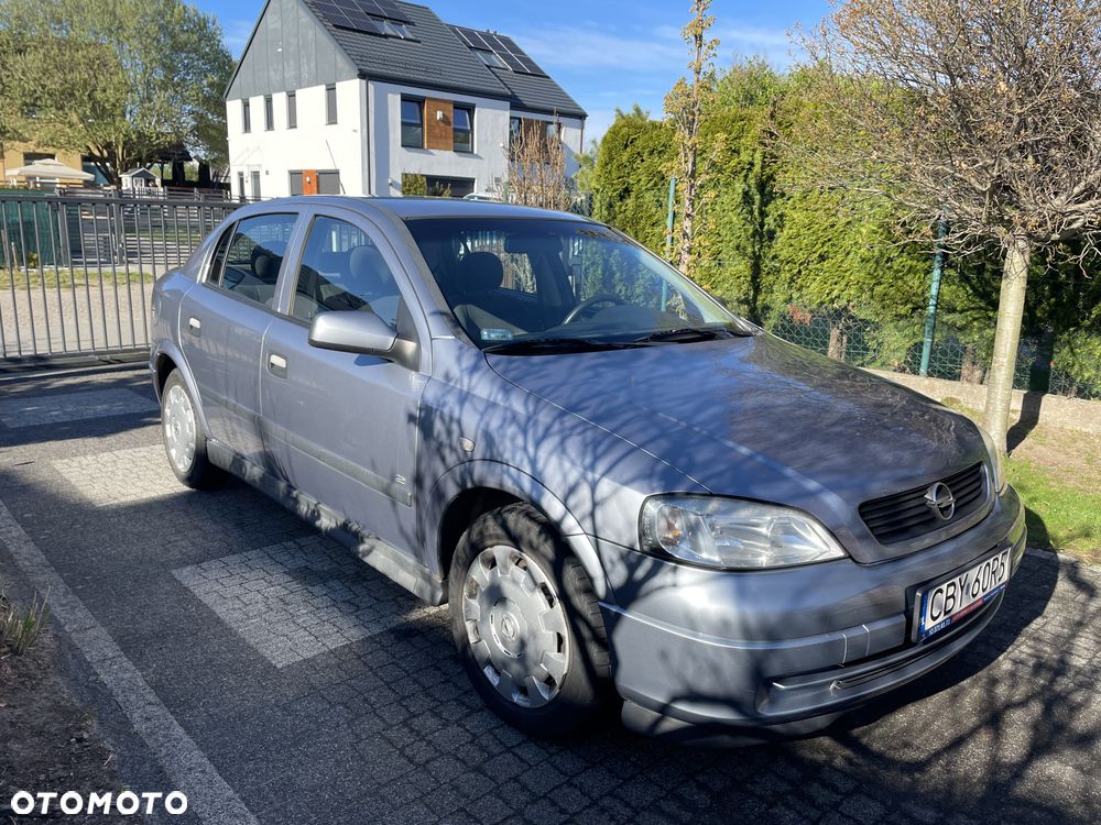 Opel Astra - 2