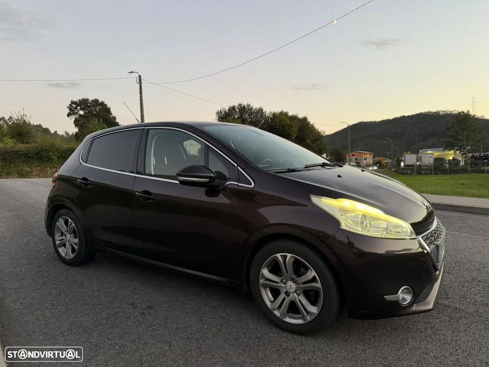 Peugeot 208 - 6