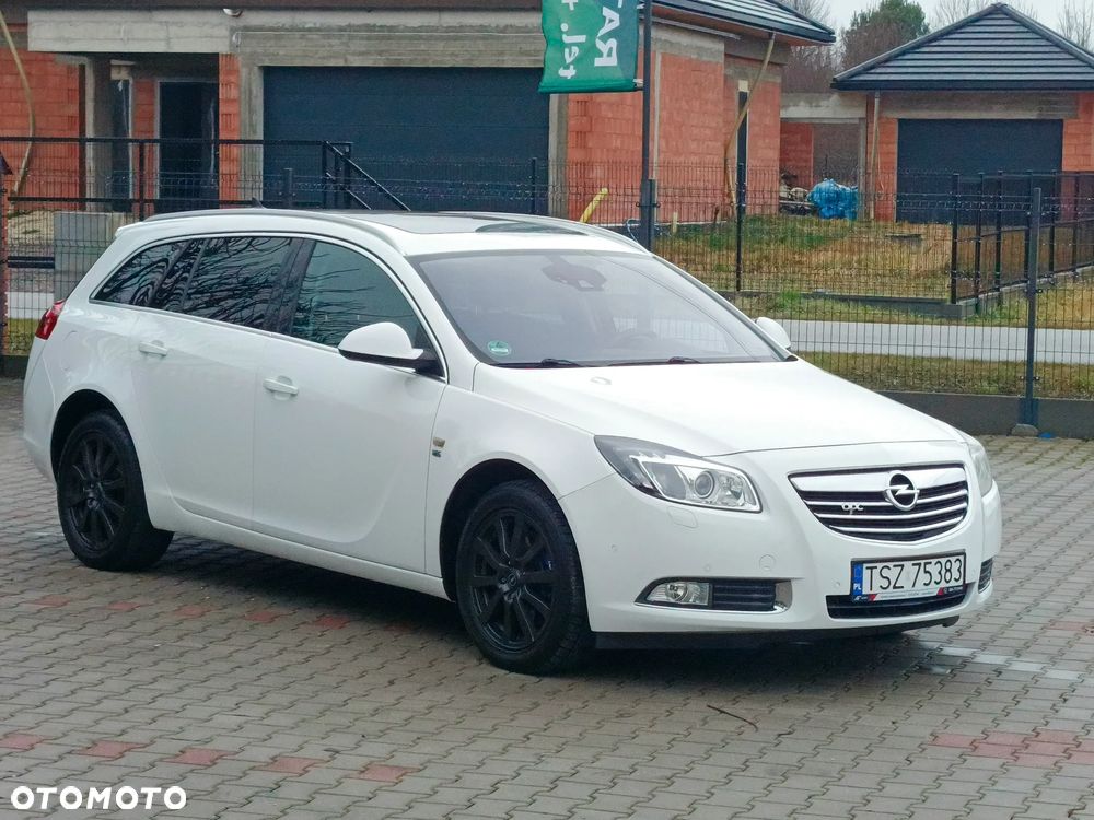 Opel Insignia 2.0 T SportsTourer 4x4 ecoFLEX Start/Stop Design Edition - 1