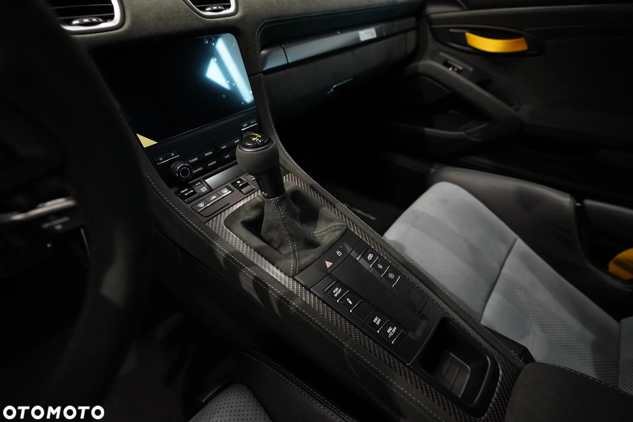 Porsche 718 Spyder - 18