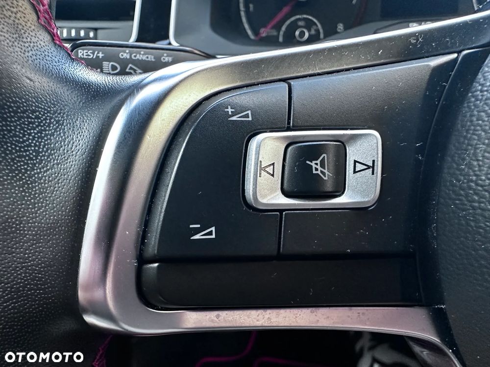 Volkswagen Polo 2.0 TSI OPF DSG GTI - 21