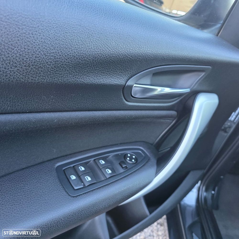 BMW 116 d Line Sport - 18