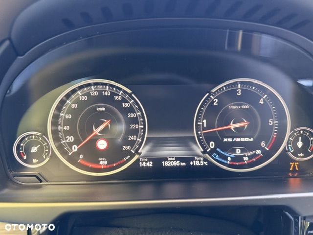 BMW X5 M M50d - 30