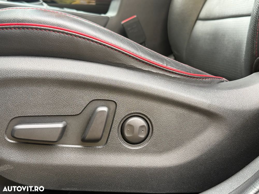 Kia Sportage 2.0 CRDI AWD Eco-Dynamics+ (48V M-H) Aut. GT LINE - 11