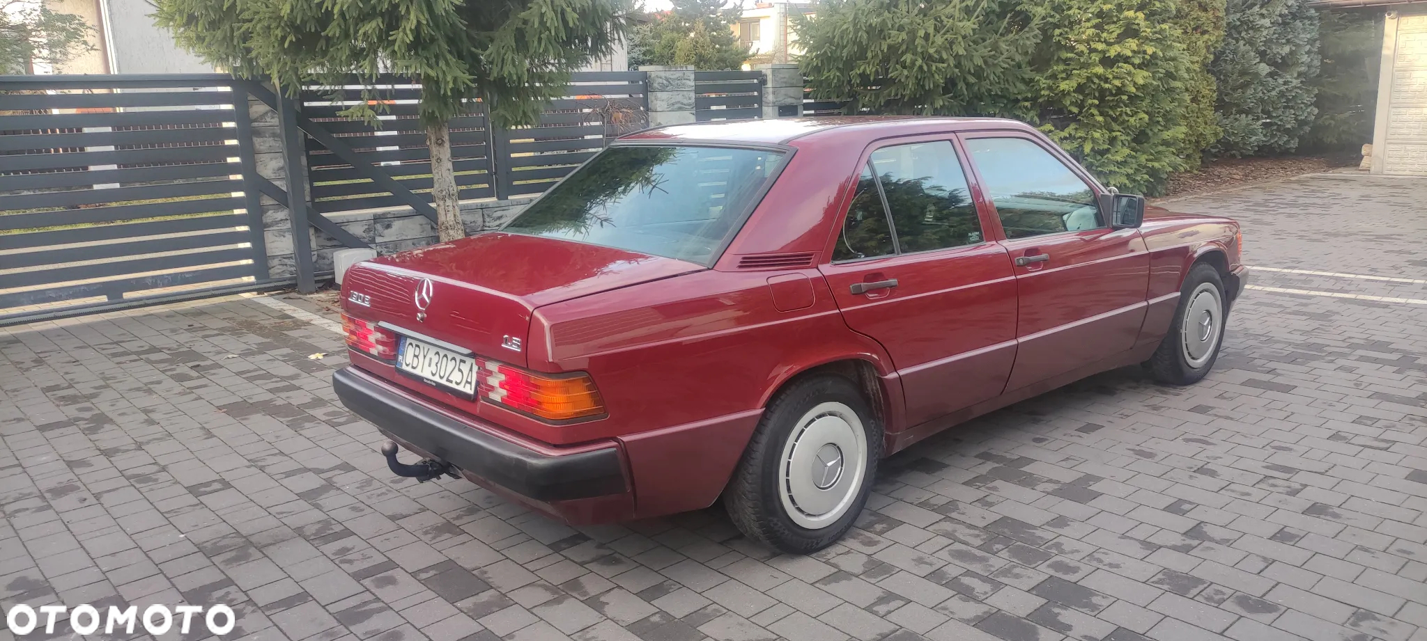 Mercedes-Benz W201 (190) - 2