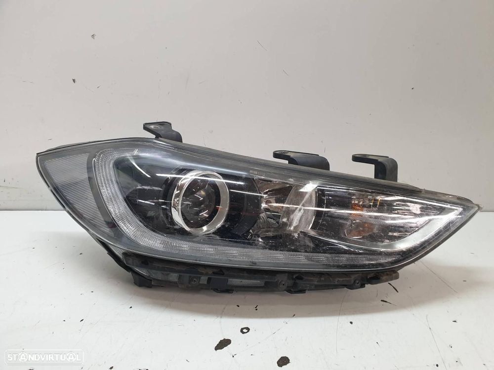 FAROL DIREITO HYUNDAI ELANTRA MD - 1