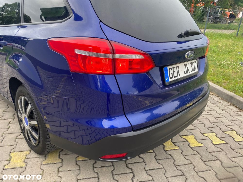 Ford Focus 1.0 EcoBoost Trend Edition Business - 23