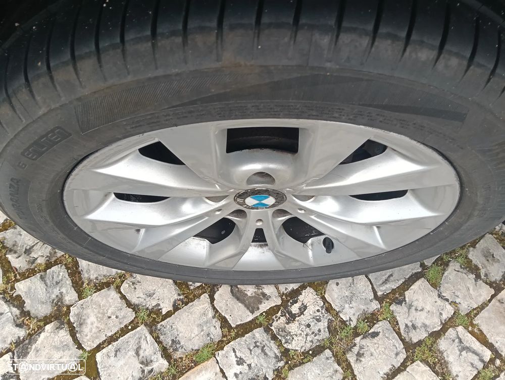 BMW X1 sDrive18d Sport Line - 13