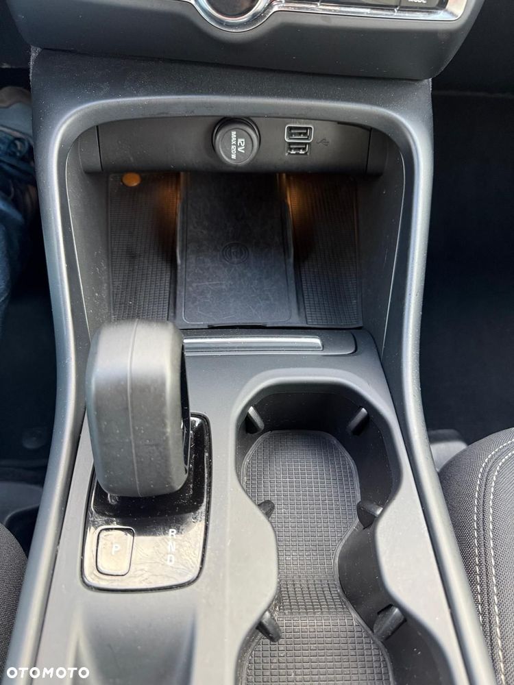 Volvo XC 40 T5 Recharge DKG Essential - 13