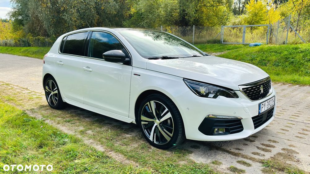 Peugeot 308 - 8