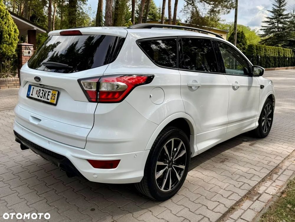 Ford Kuga 1.5 EcoBoost ST-LINE - 3