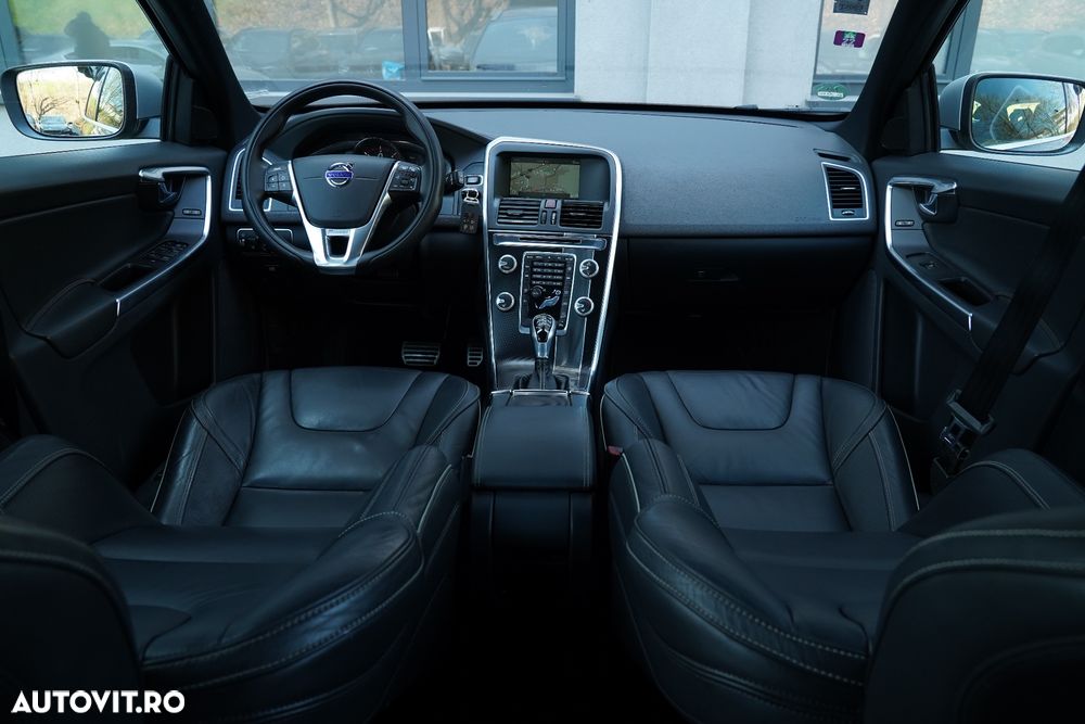 Volvo XC 60 D5 AWD Geartronic Summum - 13