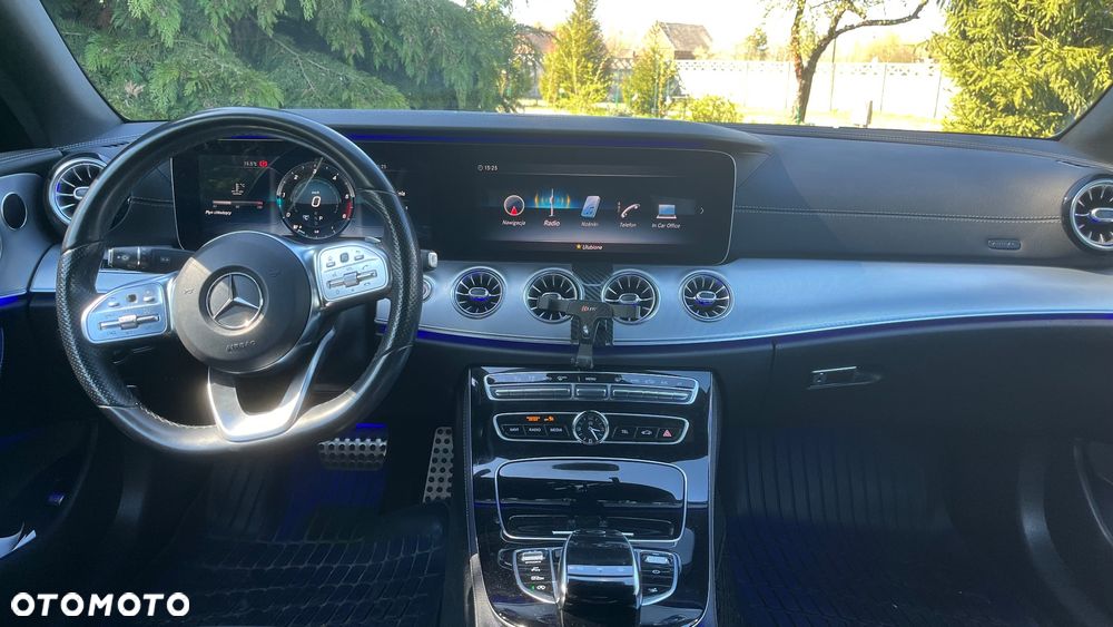 Mercedes-Benz Klasa E 300 d 9G-TRONIC - 18