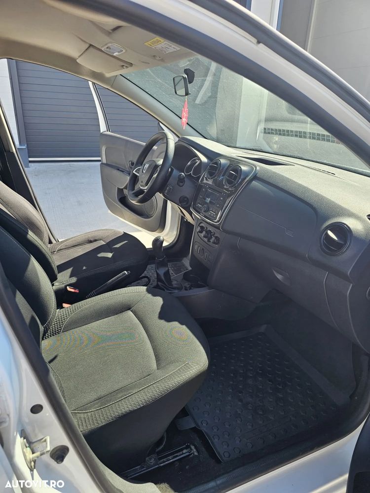 Dacia Logan - 10