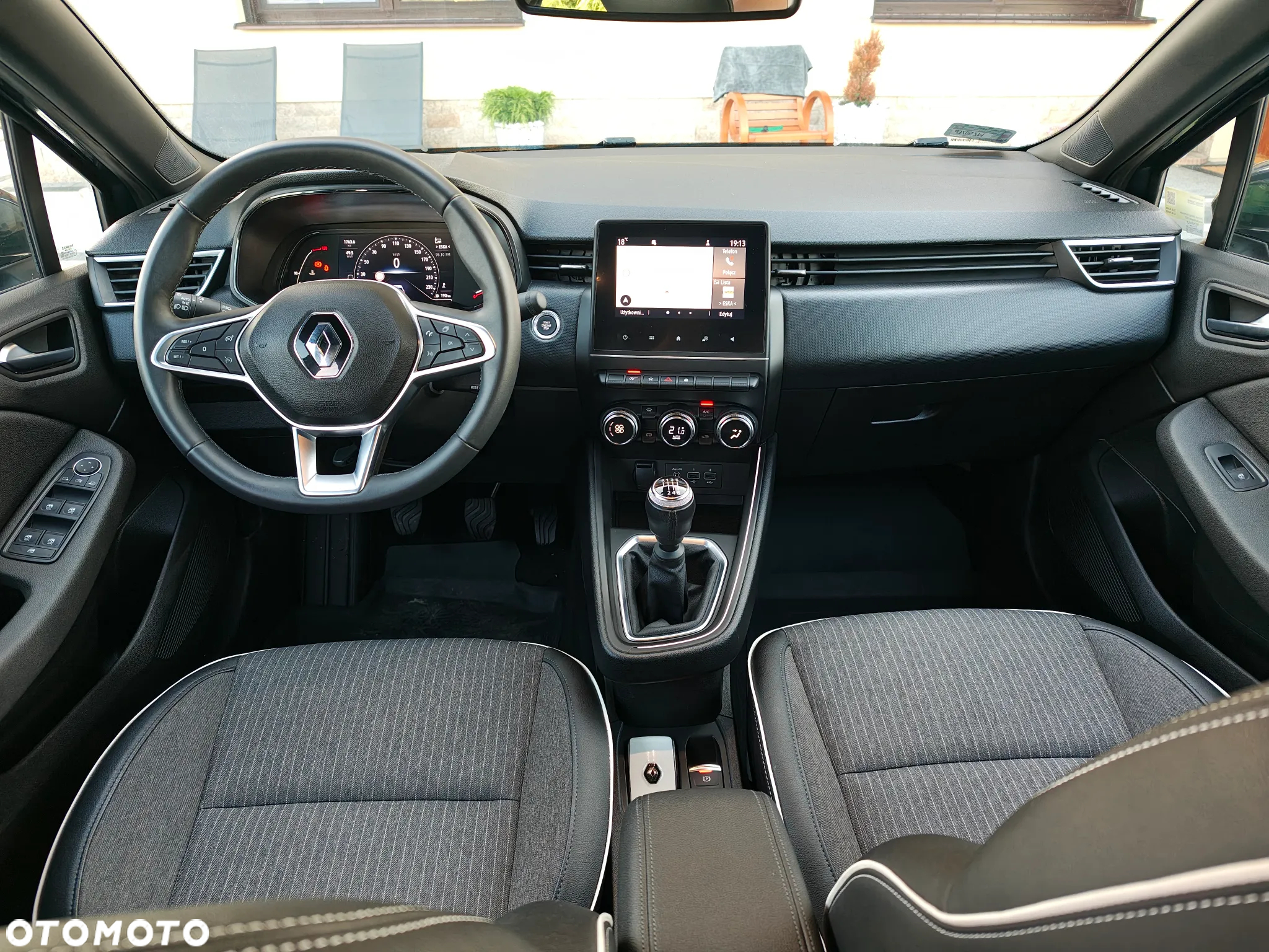 Renault Clio 1.0 TCe Intens - 12