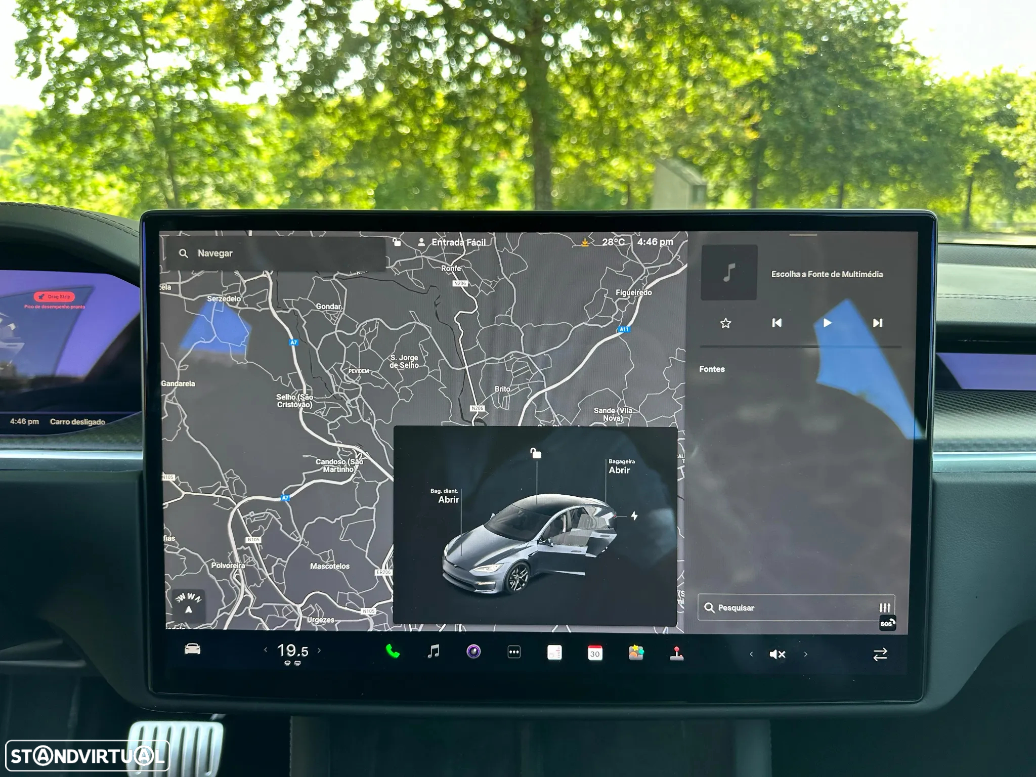 Tesla Model S Plaid AWD - 35