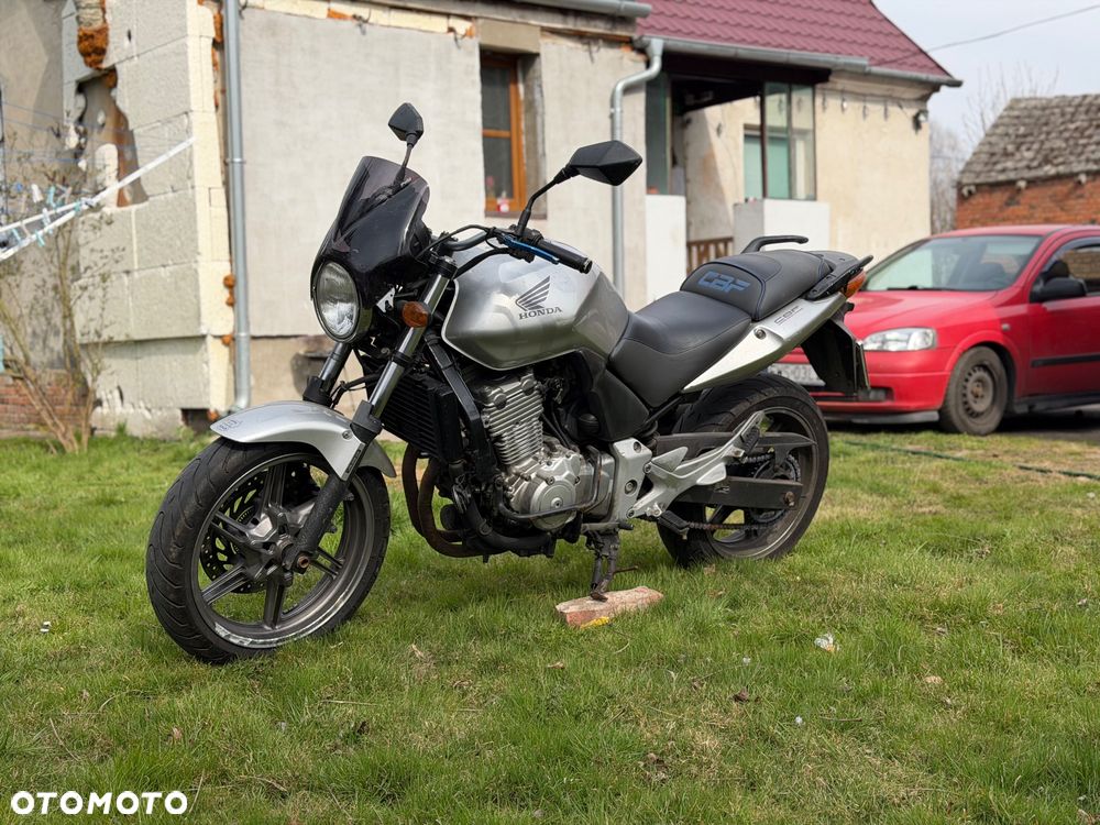 Honda CBF - 6
