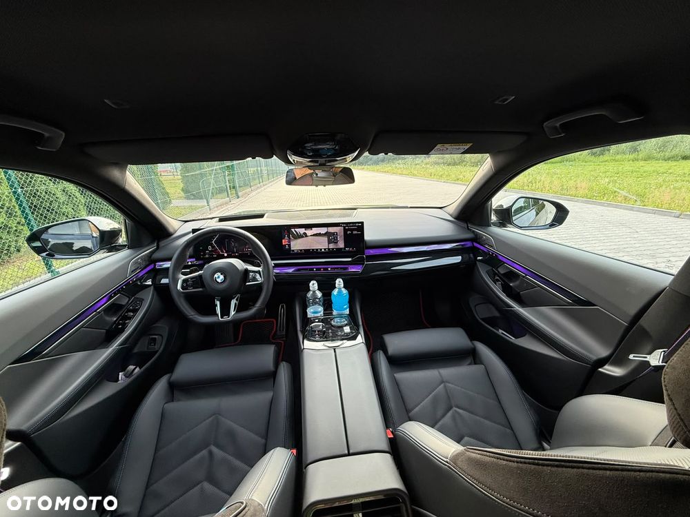 BMW Seria 5 540d xDrive mHEV M Sport - 6