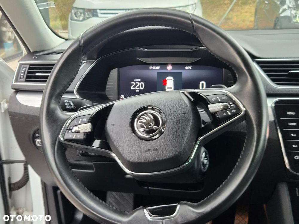 Skoda Superb 2.0 TDI Sportline DSG7 - 20