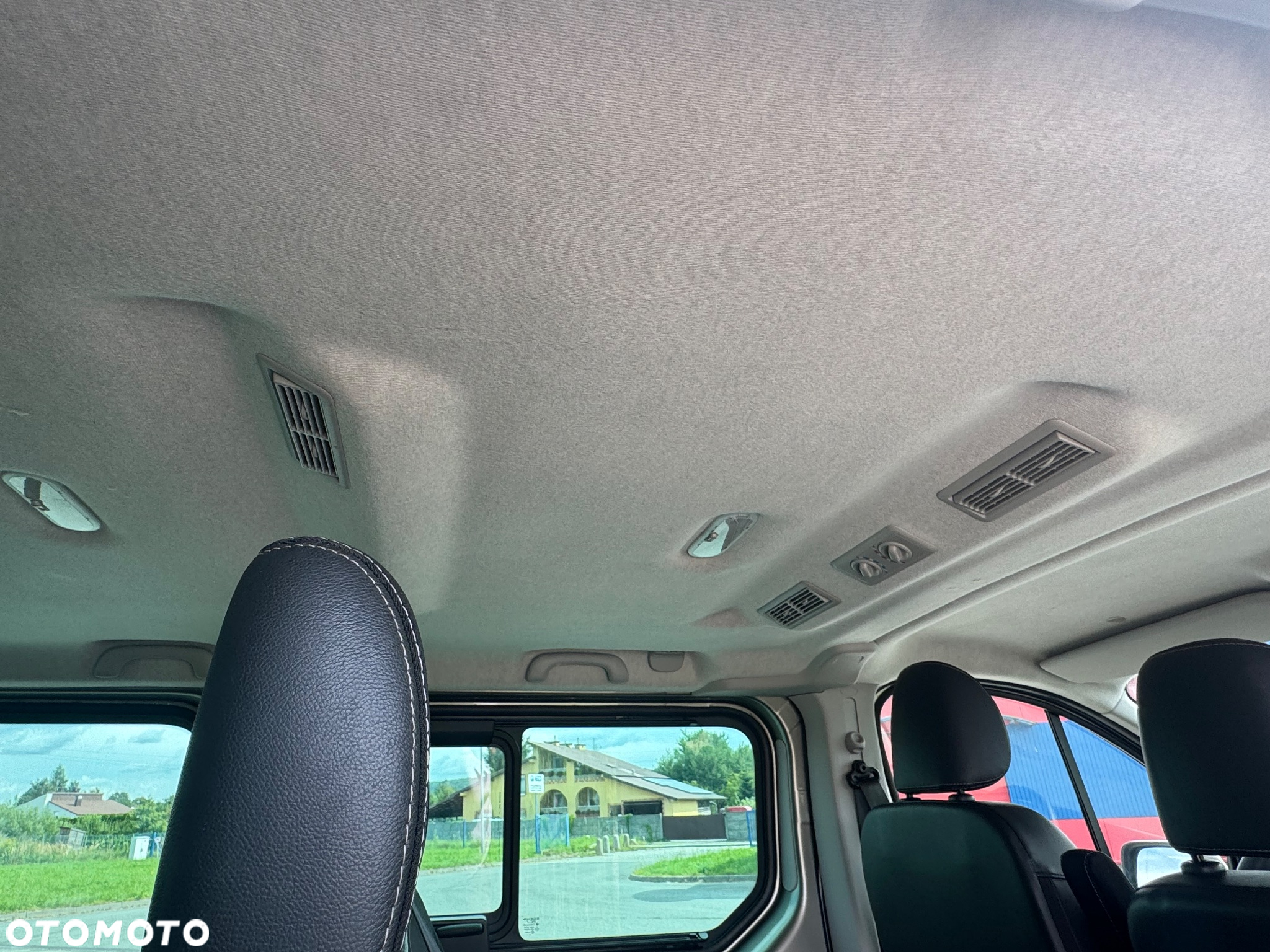 Opel Vivaro - 19