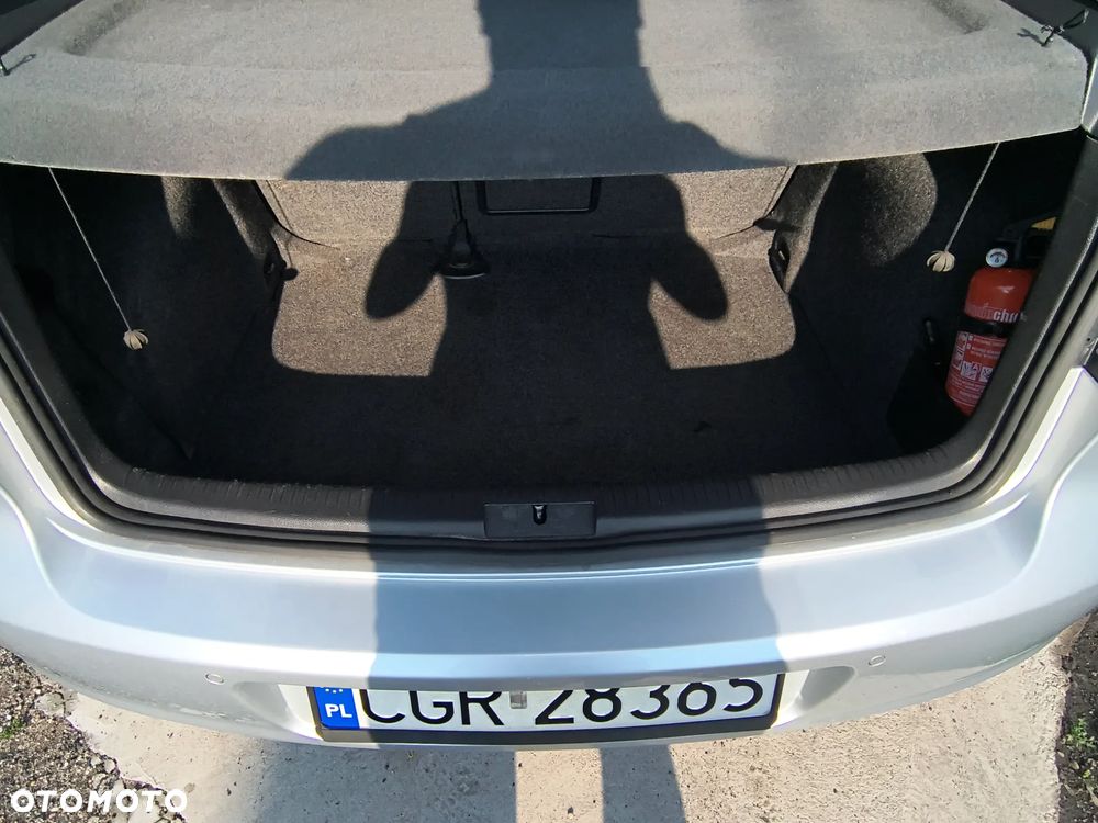 Volkswagen Golf 2.0 TDI Highline - 9