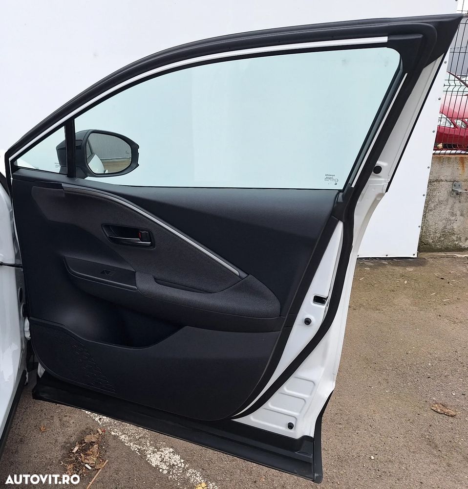 Toyota C-HR 1.8 HSD 122 CP 4x2 CVT C-enter - 11