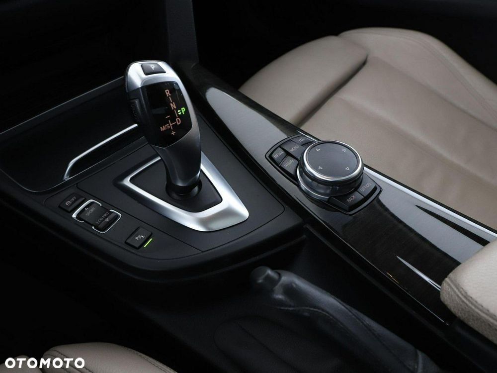 BMW Seria 4 418d Luxury Line - 29