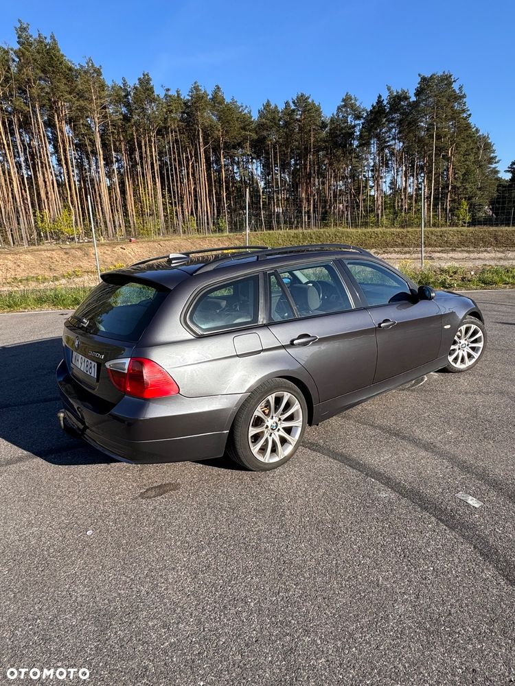 BMW Seria 3 320d - 5