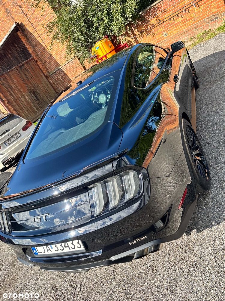 Ford Mustang - 2