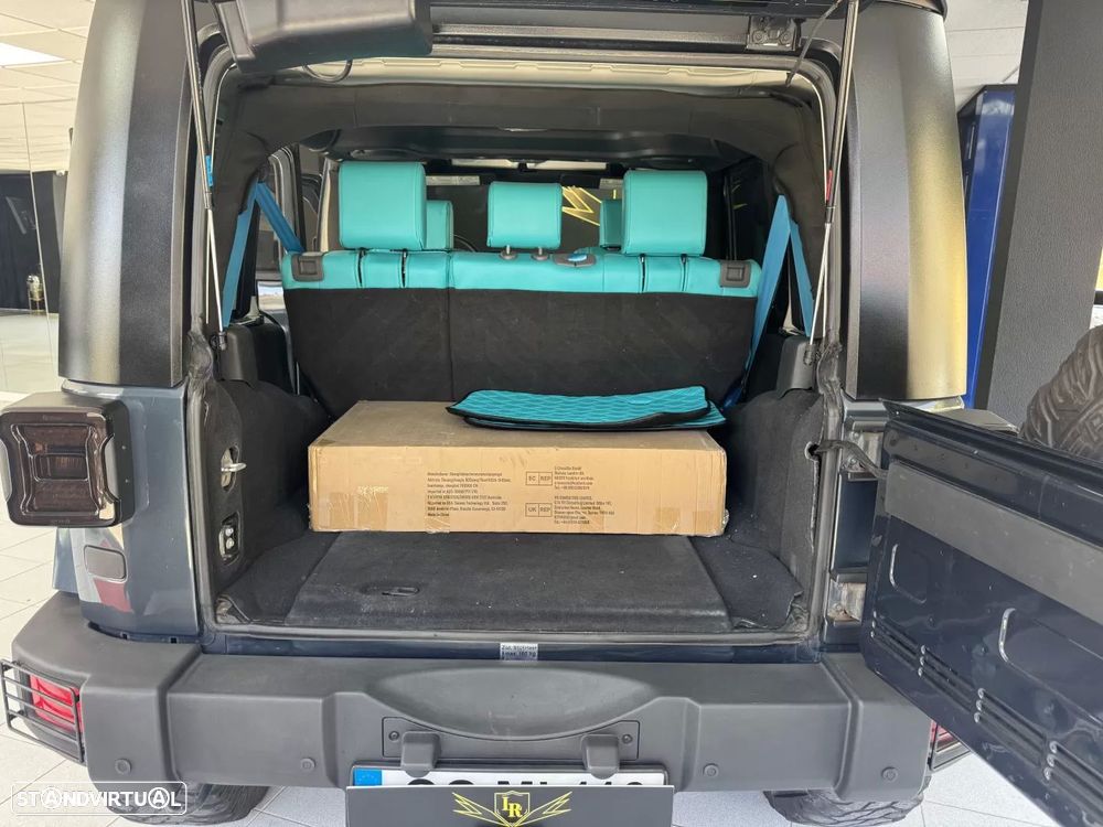 Jeep Wrangler Unlimited 2.8 CRD MTX Rubicon - 36