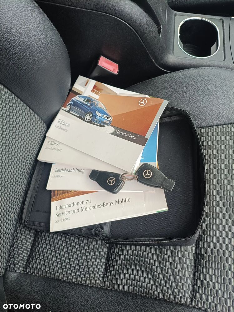 Mercedes-Benz Klasa B 200 CDI DPF Autotronic SPORT EDITION - 25