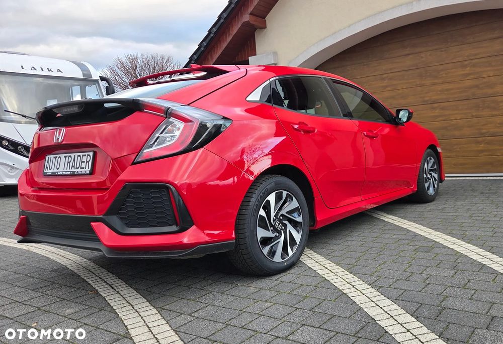 Honda Civic 1.0 i-VTEC Turbo Comfort Sport Line - 8