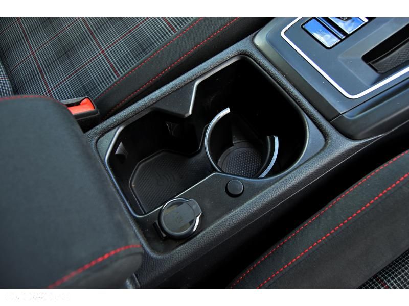Volkswagen Golf 2.0 TSI GTI DSG - 35