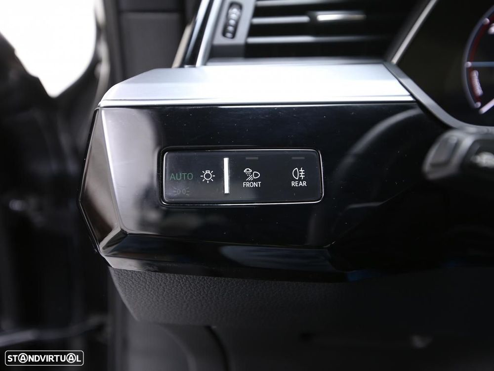 Audi e-tron 55 quattro S line - 18