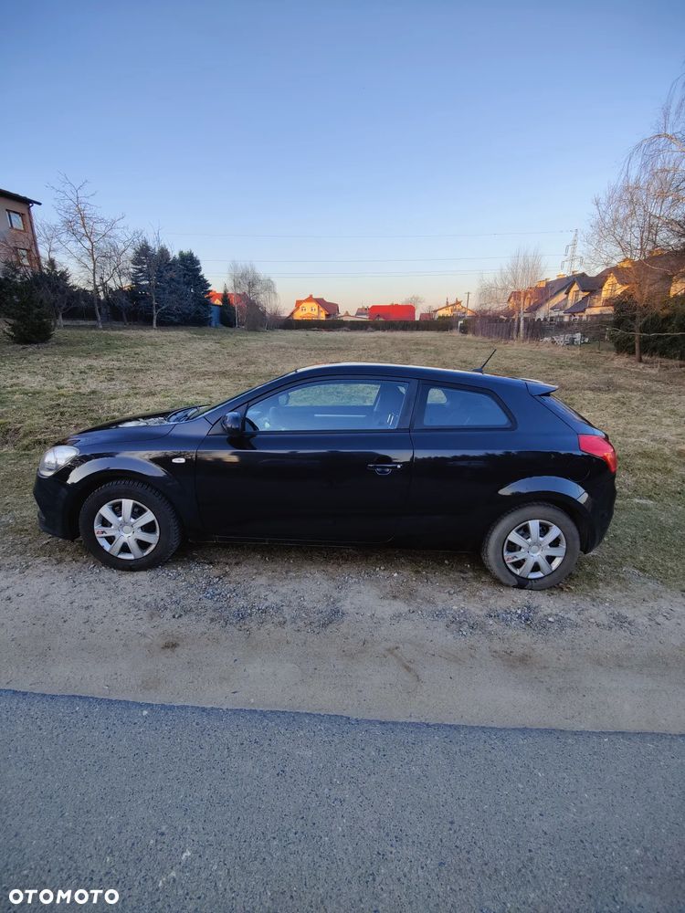 Kia ProCeed 1.6 crdi S - 1