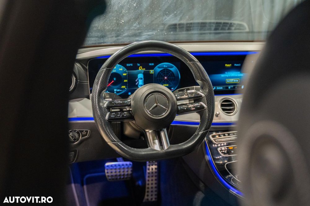 Mercedes-Benz E - 31