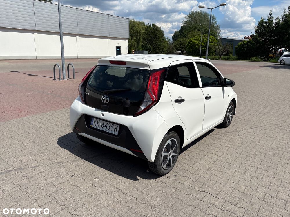 Toyota Aygo 1.0 VVT-i JBL Edition - 2