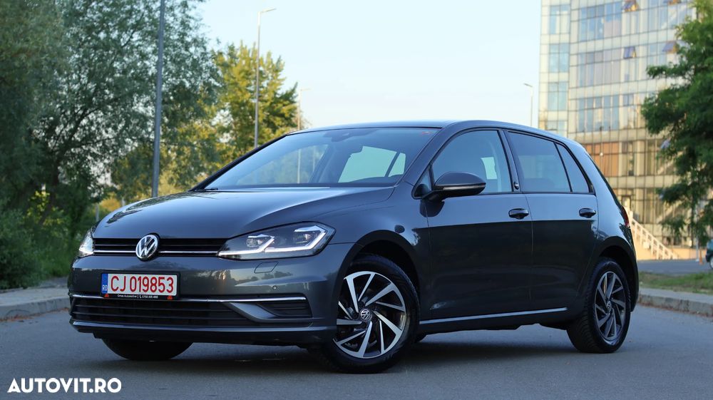 Volkswagen Golf 1.5 TSI ACT DSG Sound - 1