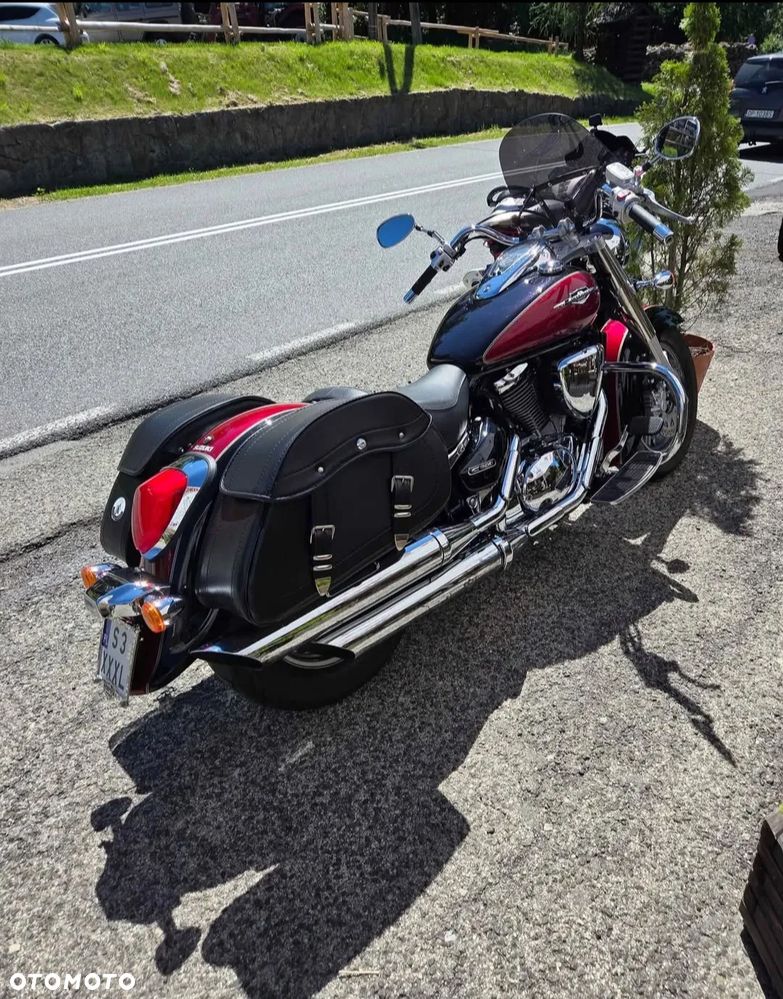 Suzuki Intruder - 2