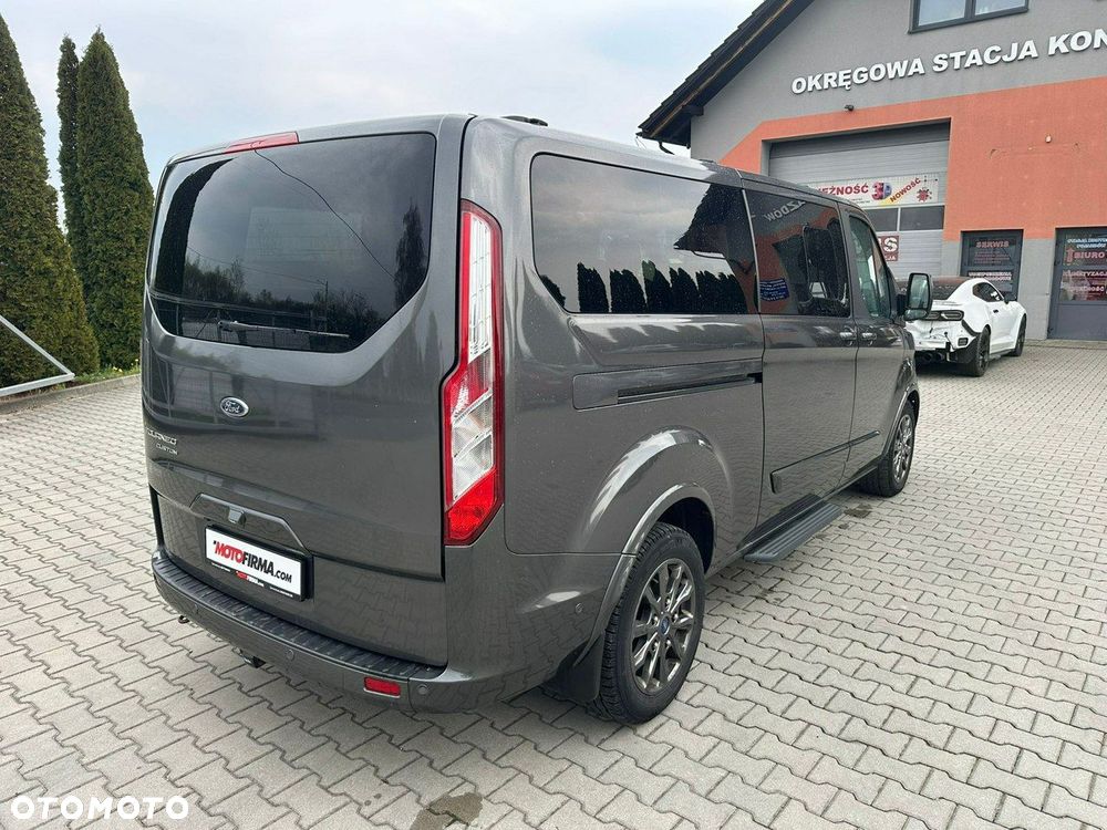 Ford Tourneo Custom - 6