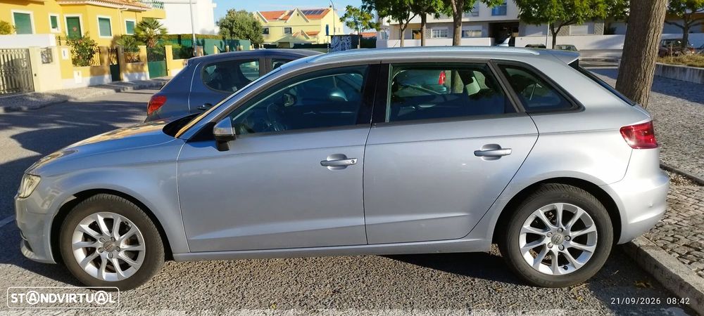 Audi A3 Sportback - 2