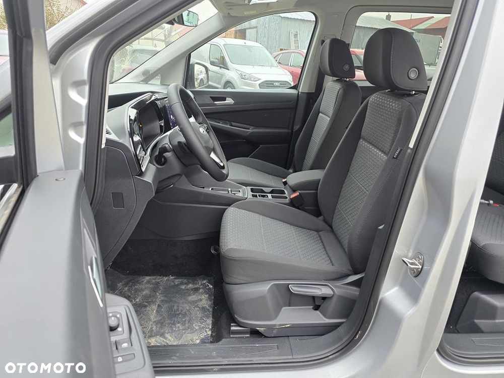 Ford Tourneo Connect Grand - 11