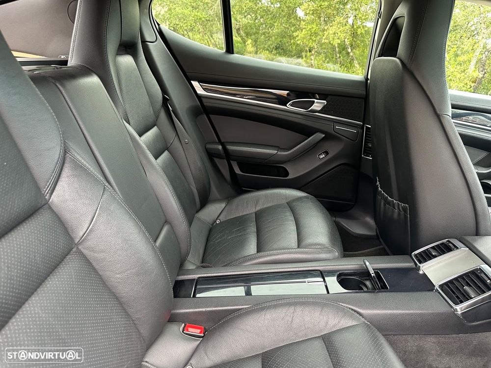 Porsche Panamera 3.0 V6 - 9